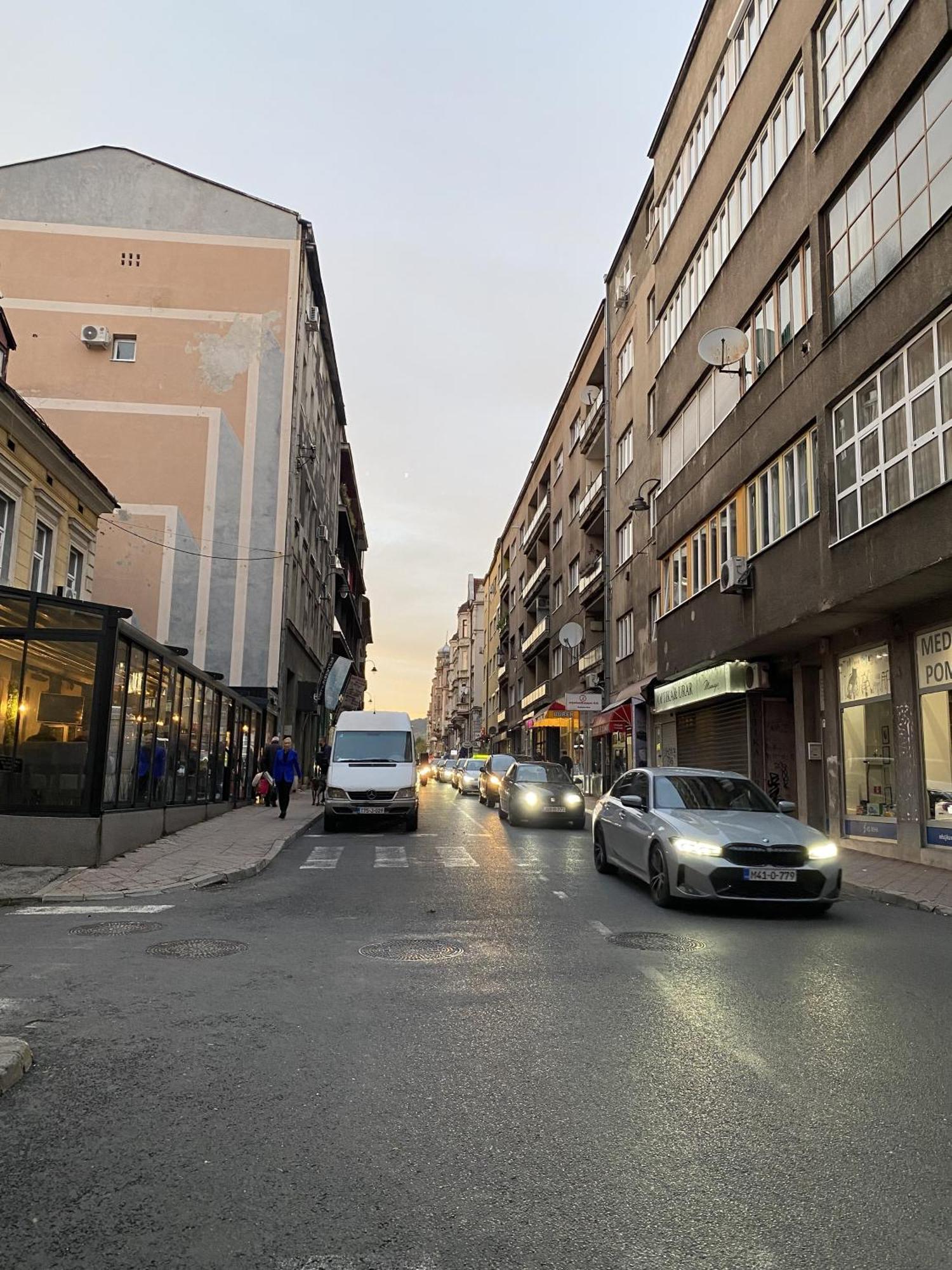 Tim Apartment Sarajevo With Private Parking Eksteriør billede